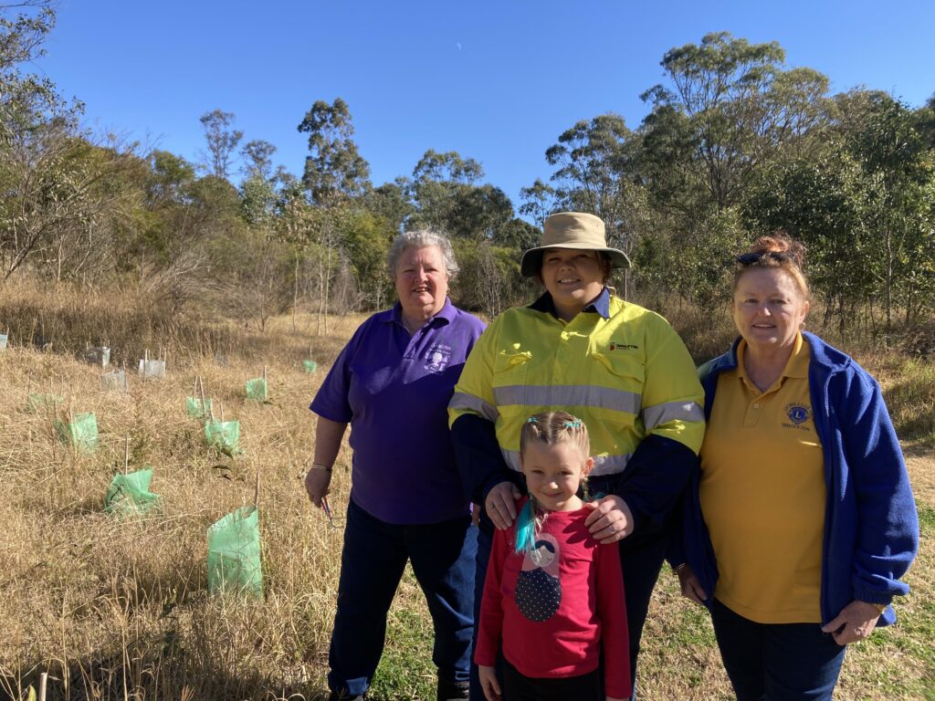 THRT 2.1 TREE PLANTING PIC 2